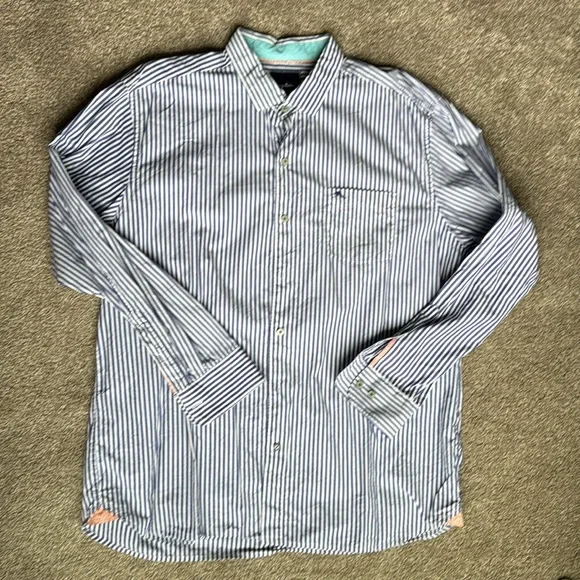 Men’s Tommy Bahama Long Sleeve Button Down - Picture 2 of 5